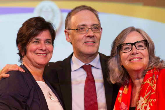 Da esquerda para a direita, a Conferencista Nísia Trindade Lima, o Presidente da ABL Marco Lucchesi e a Acadêmica Rosiska Darcy de Oliveira